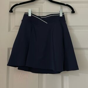 lululemon v waist mid rise tennis skirt - us 2